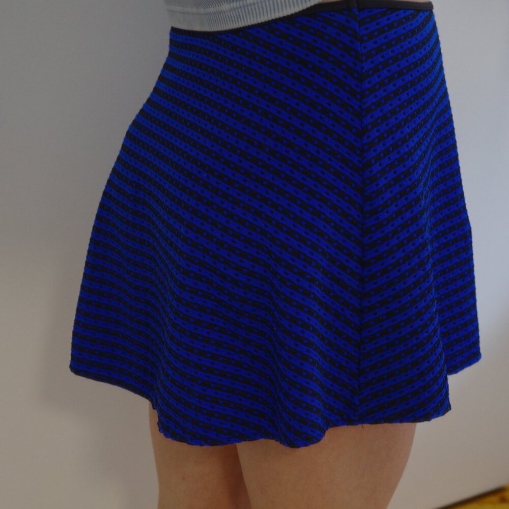 Vintage La Blanca miniskirt/skater skirt, bright blue, stretchy SM/M